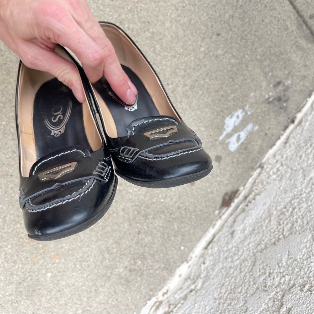 Tod’s patent leather loafer heels - Picture 9 of 11